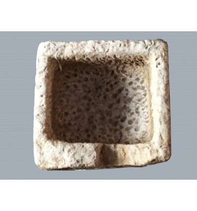 Pila mármol antigua mediana